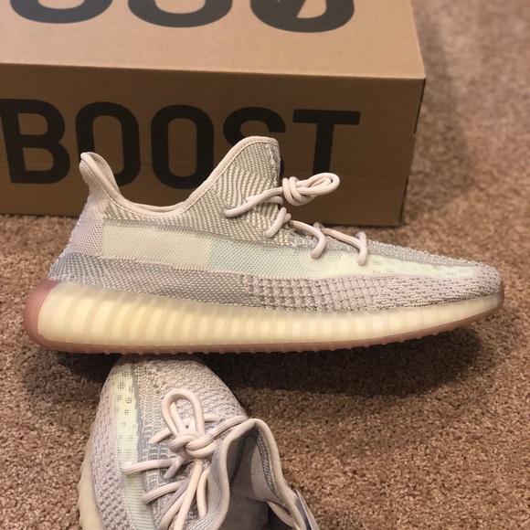 Yeezy Boost 350 V2 Citrin - Picture 7 of 8